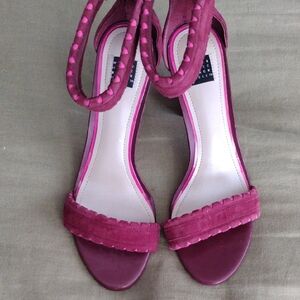 White House Black Market Fuchsia Heels